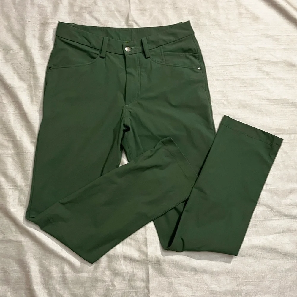 Lululemon Men’s Green Twill ABC Warpstreme Pant